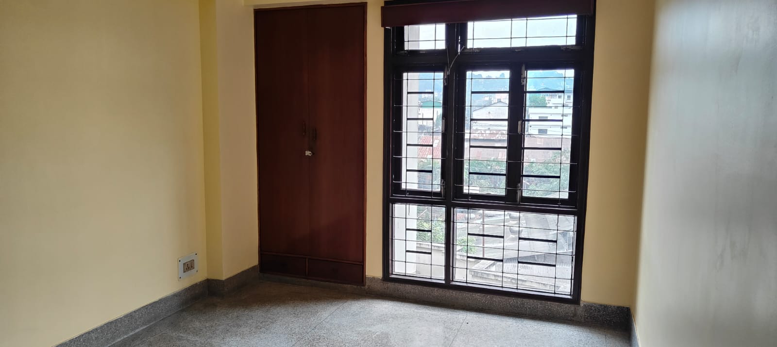Semi Furnished 3bhk in Ratnagiri Rd, Bamunimaidan, Guwahati, Assam 781021, India for Rent